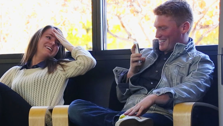 How To Use Siri To Get A Date