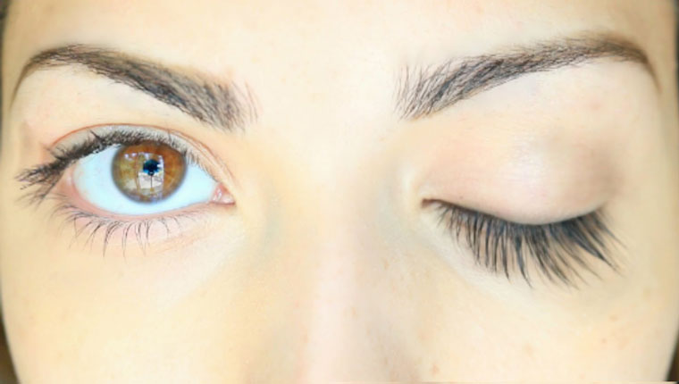 How To Grow Long Eyelashes Fast